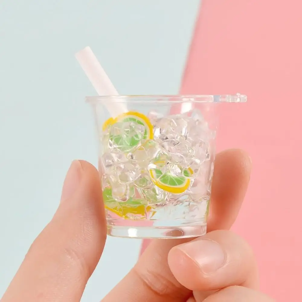 

Random Color Dollhouse Fruit Juice Doll Accessories Doll House Simulated Drinks Model Fake Food PVC Realistic Ice Cube Model