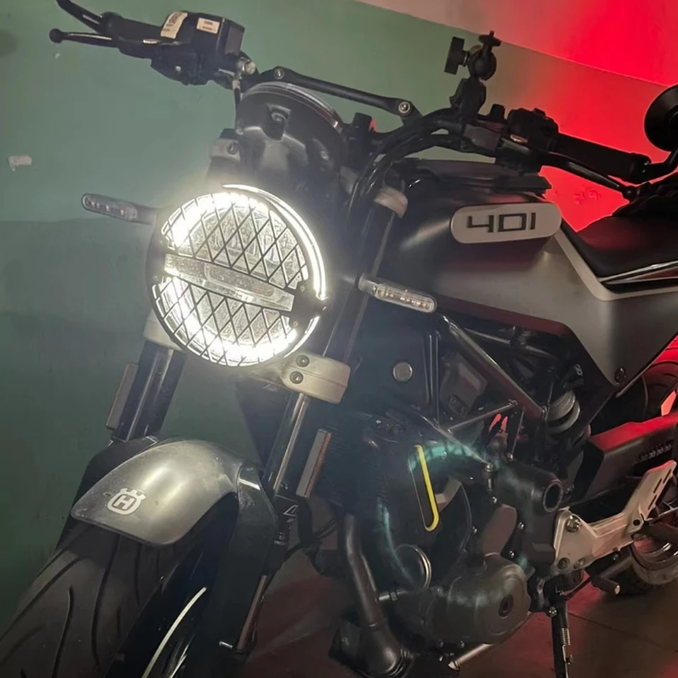 バイク ヘッドライト ガード に適合するスヴァルトピレン 801 用 に