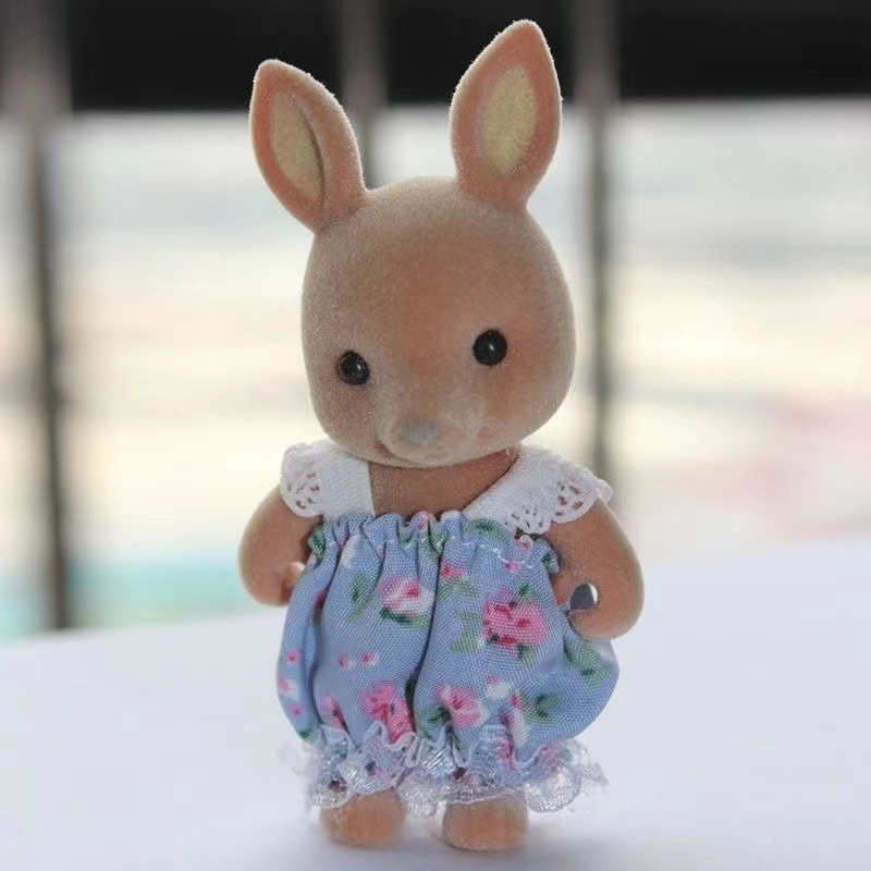 1PC Random Forest Family Animal Mini Simulation Rabbit Squirrel Bear Doll Mini Dollhouse Model Kitchen Toys Pretend Play Toy