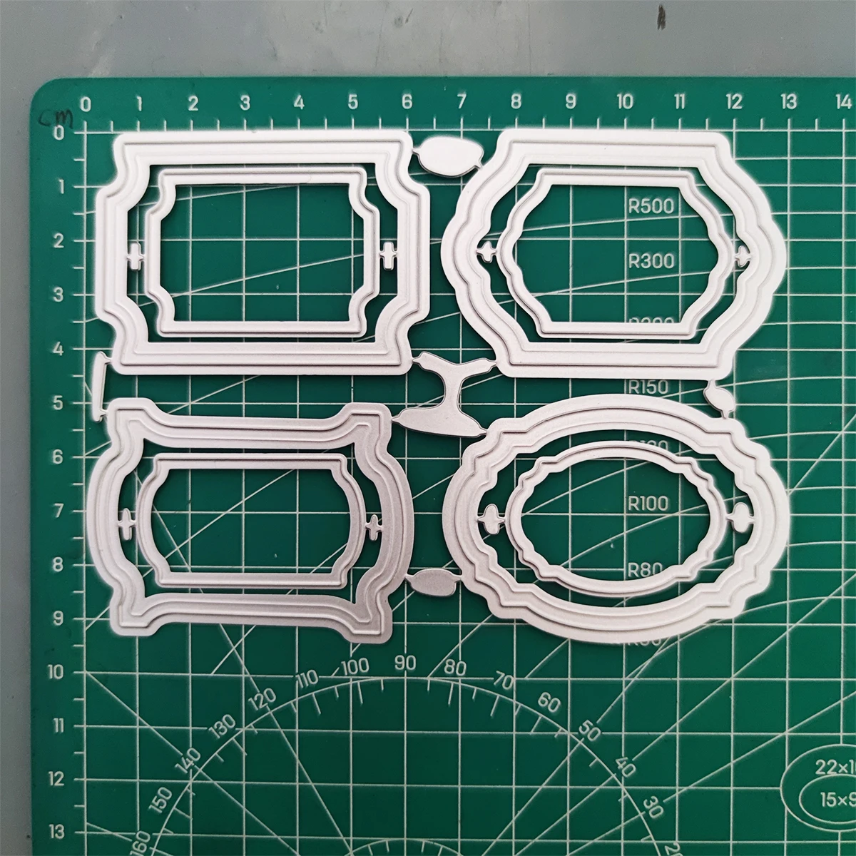 Fustelle In Metallo Per Scrapbooking: Set Fiori E Bordi Per Biglietti Fai Da Te - 2