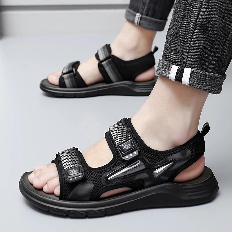 

Sandals Men fashion Breathable Summer Shoes Man Outdoor Men Sandals slip on Antiskid Beach Sandals Shoes Collision Avoidance