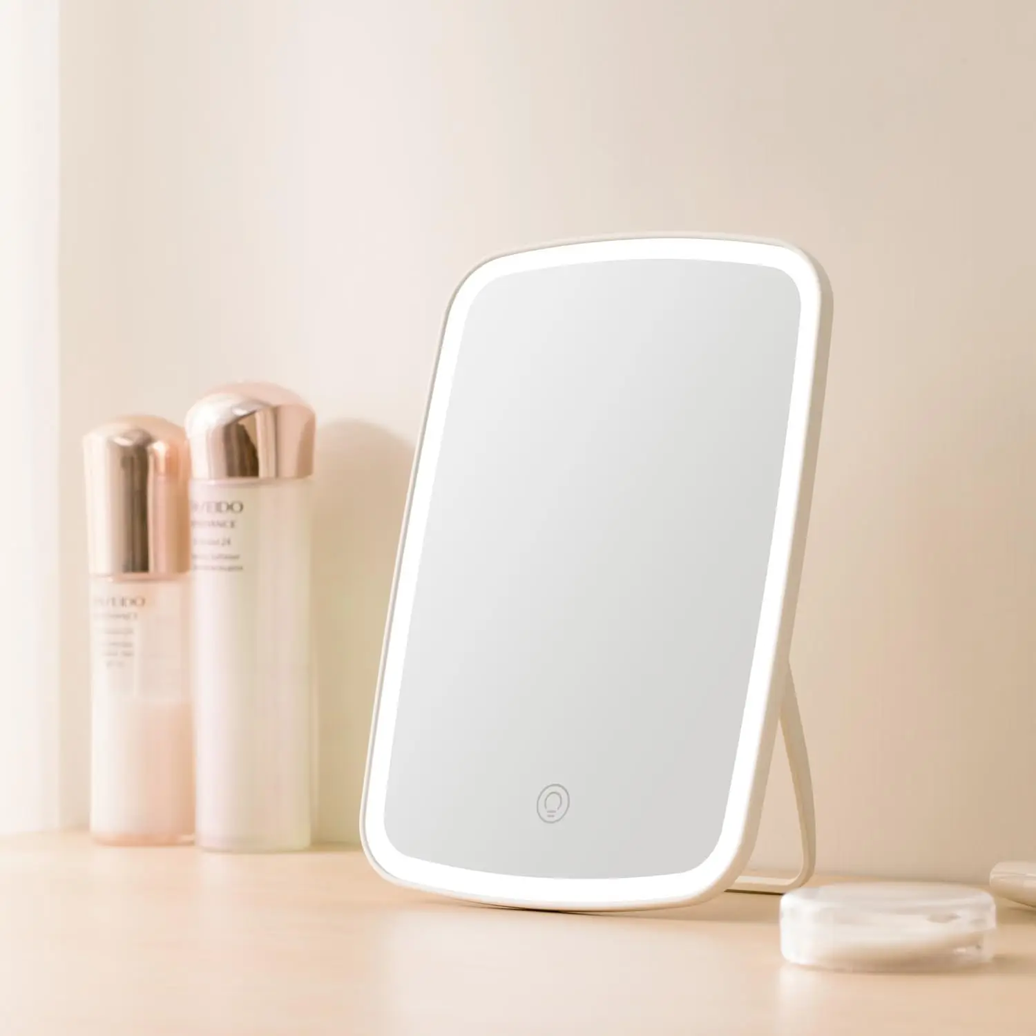 Makeup Mirror Vanity LED Brightness Adjustable Compact Touch Screen Portable Handheld USB Rechargeable