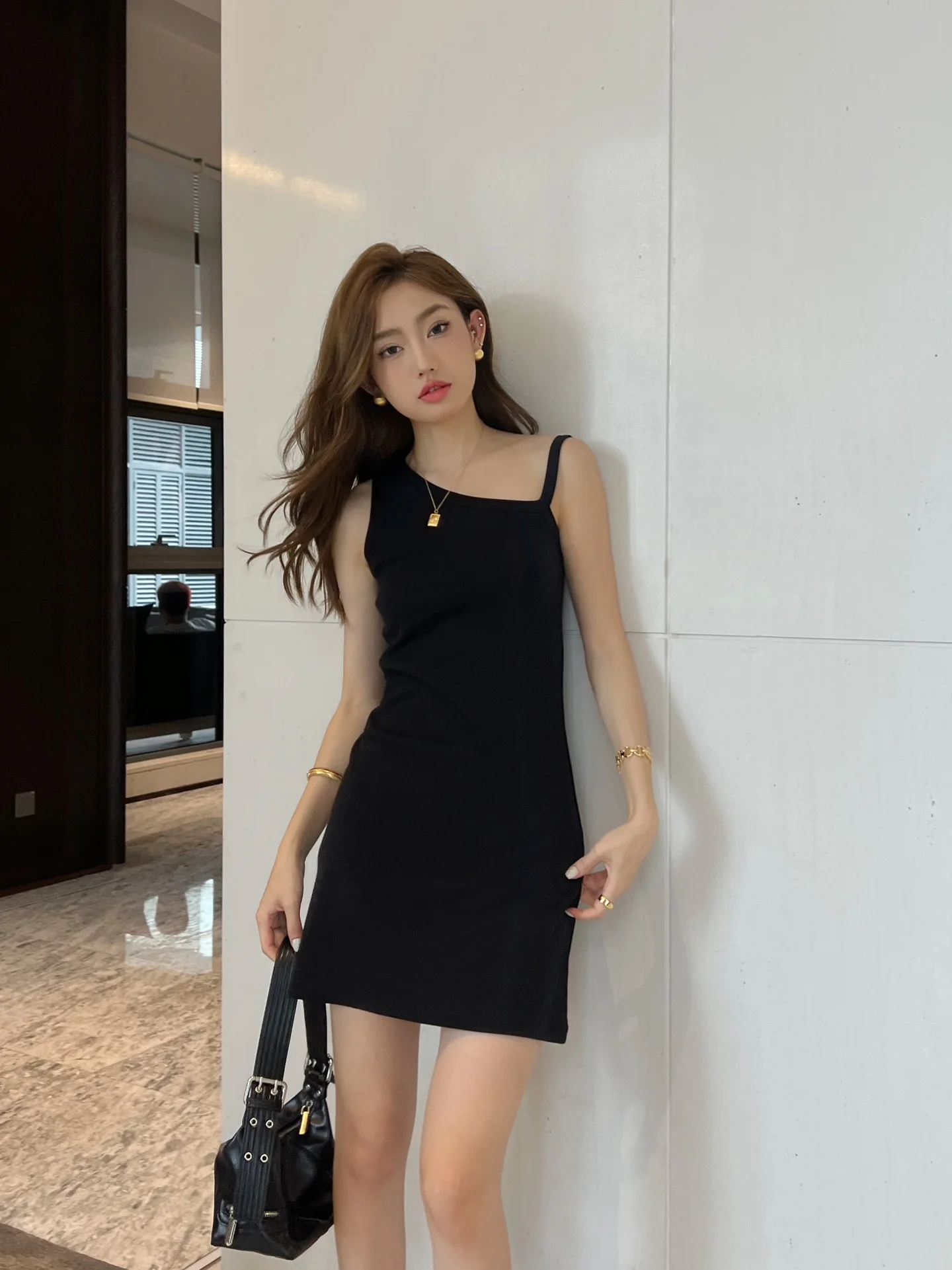 

2023 Summer New Women's Wear Fashionable Irregular Shoulder Strap Vest Dress 0614