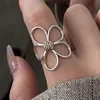 VENTFILLE Anello fiore in argento sterling 925 per regalo da donna Design scavato Retro Hip Hop Gioielli versatili Regalo per feste Dropship 1