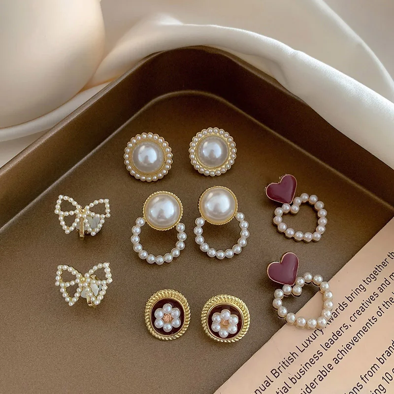 1Pair Pearl Ear Clip Earring For Women Non Piercing Clips On Earrings Stud Jewelry Fake Piercing Crystal Ear Cuffs Fashion Gifts ear clip earrings