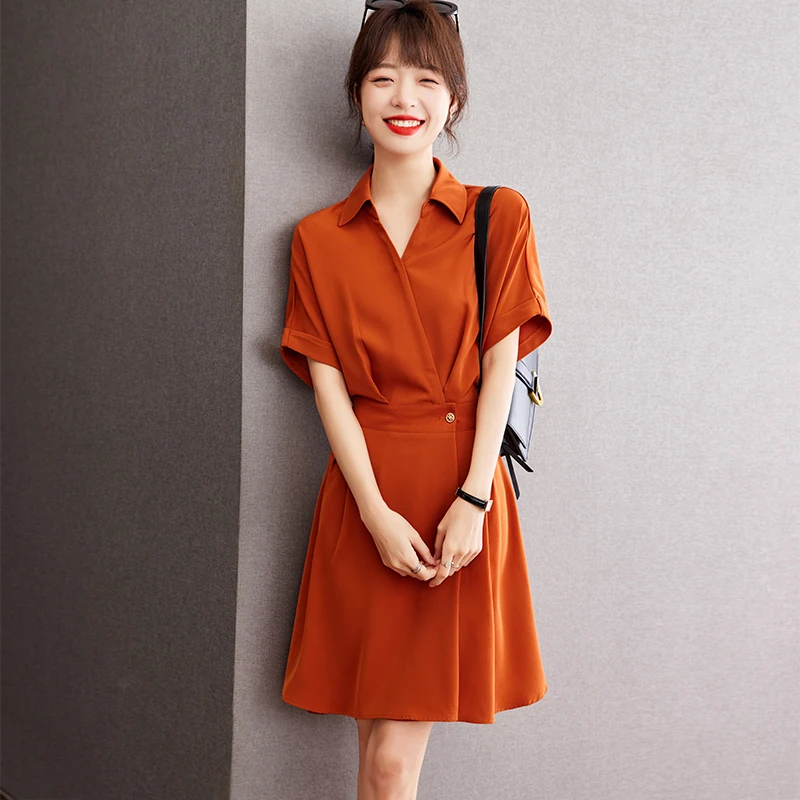 

Fashionable Summer Women's Dress with Half-open Collar, Waist Design and Smooth Texture for Daily Commuting and Elegant Style