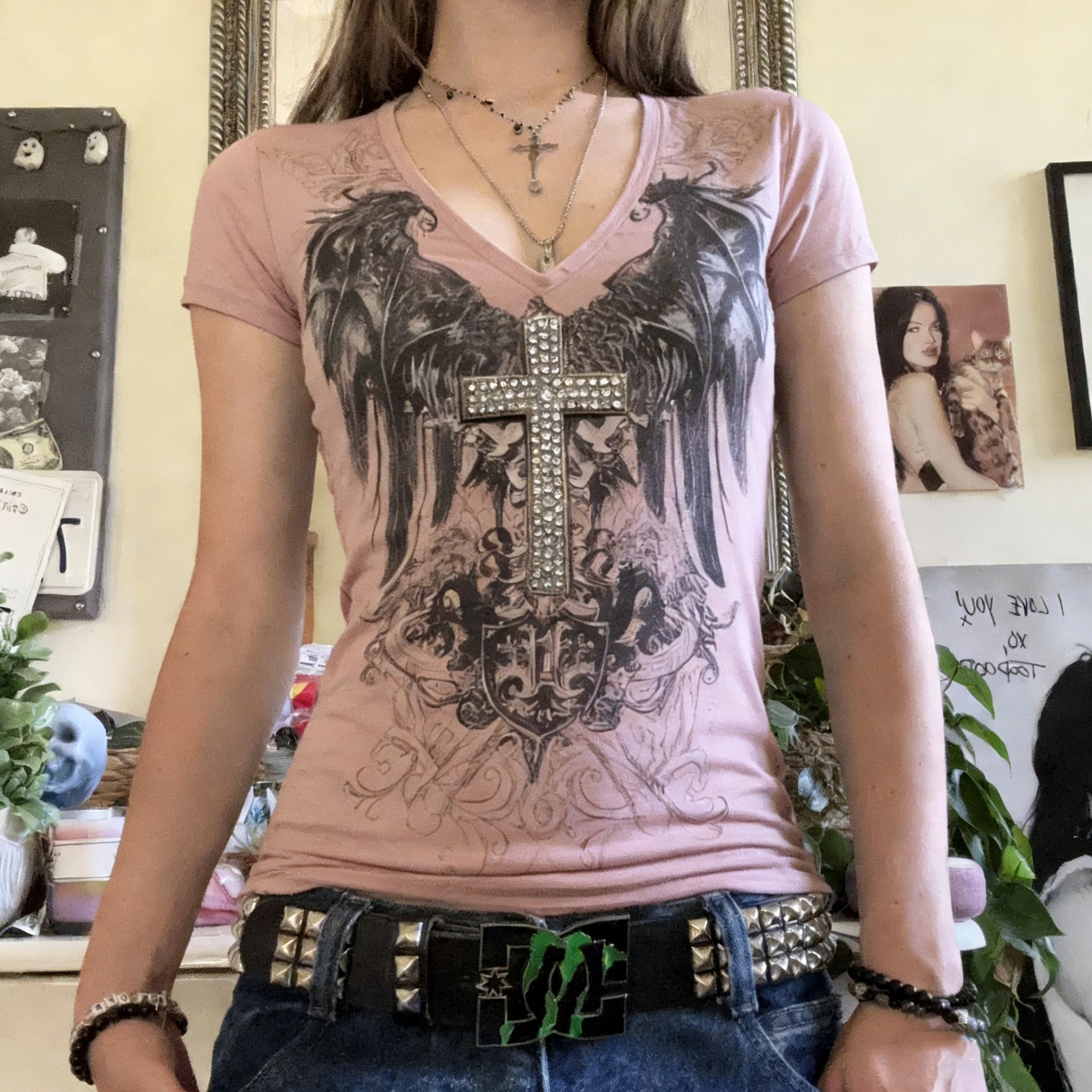 Women Short Sleeve V Neck Emo T Shirts Summer Gothic Y2k Grunge Graphic Tees Vintage Slim Fit 2000s Clothes Streetwear 4