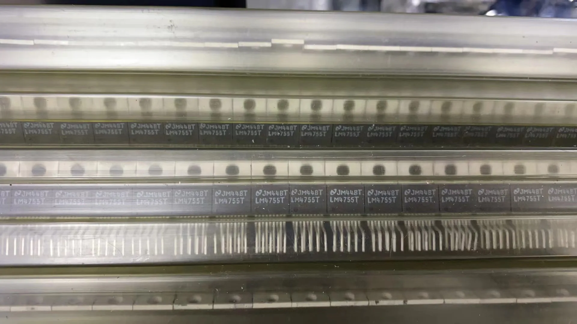 

LM4755T BOM matching / one-stop chip purchase original