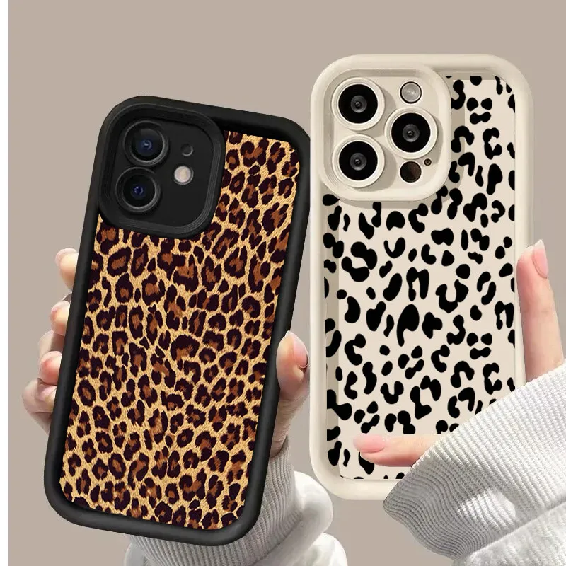 Retro Leopard Phone Case - Stylish Protective Cover