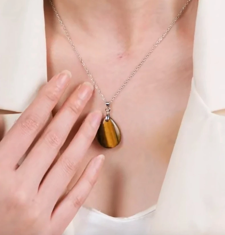 Pendant Design Details