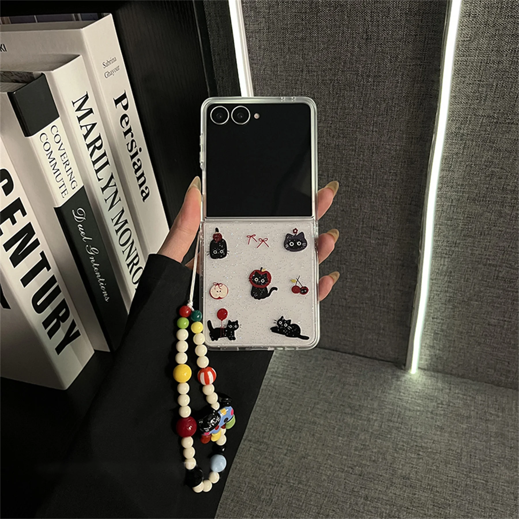 Charming Korean Black Kitten Pattern Case with Cat Bracelet Chain