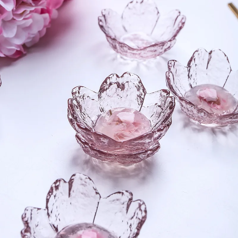 Mini Japanese Cherry Blossom Shape Glass Dish Sauce Bowl Kitchen Seasoning Plate Ice Cream Fruit Dessert Flower Bowl Tableware