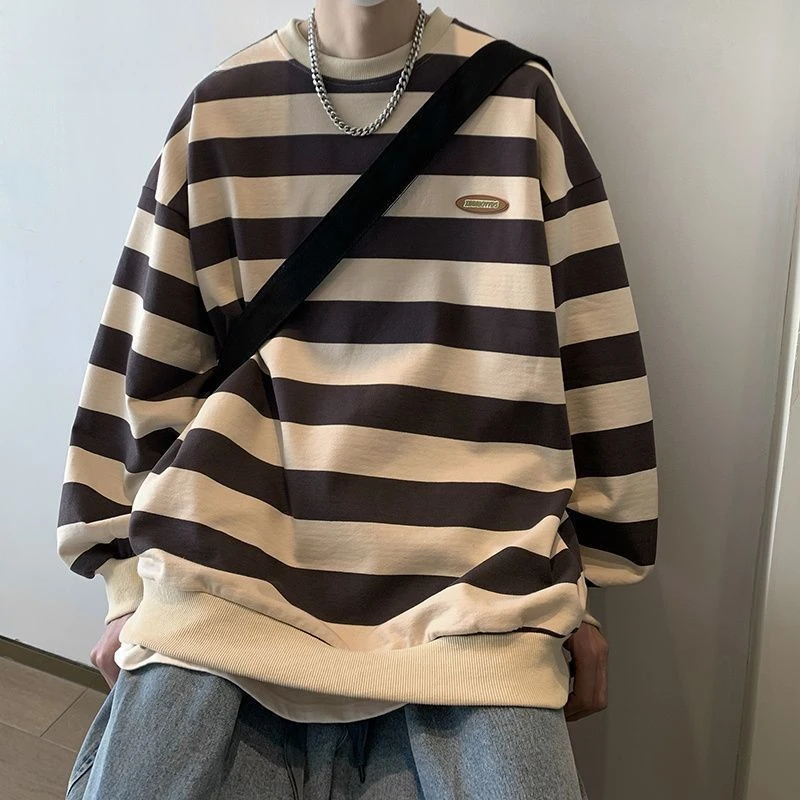 

Japanese contrasting color sweatshirt for men spring and autumn American retro striped t-shirt ins trendy couple Hong Kong style