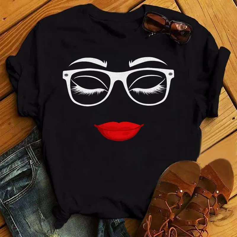 Kawaii Fashion Graphic Women Tops Eyelashes