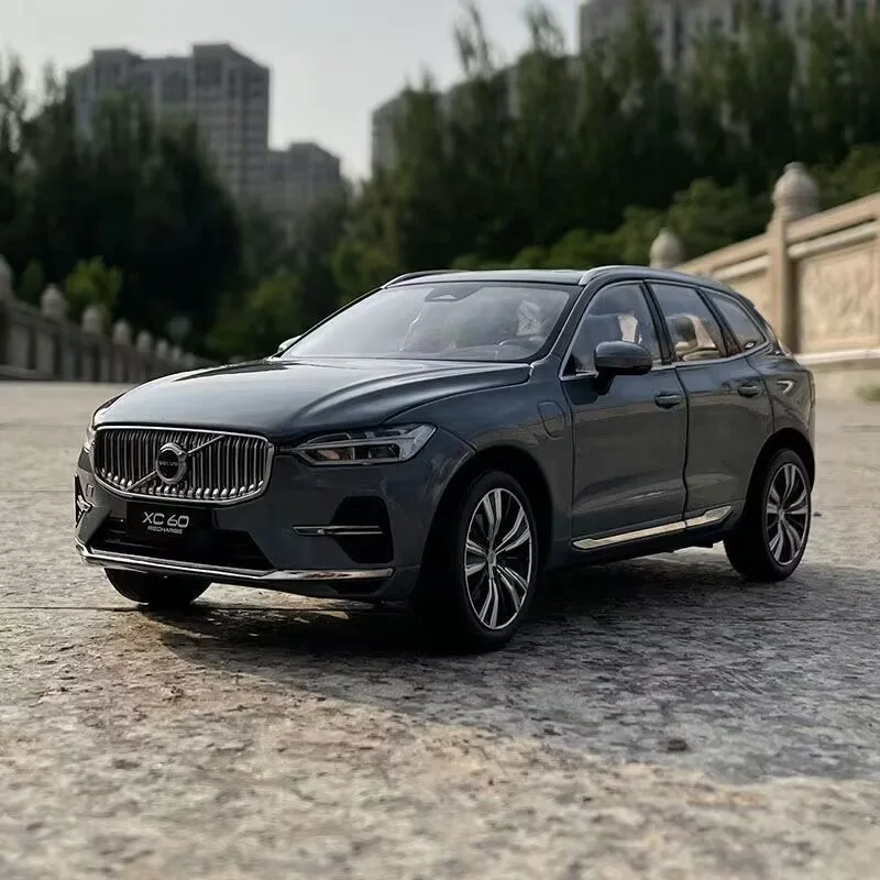 0305Y ボルボ XC60 1/18ミニカー ホワイト 1:18 Volvo XC60 2022 SUV Diecast Car Model Toys kids gifts
