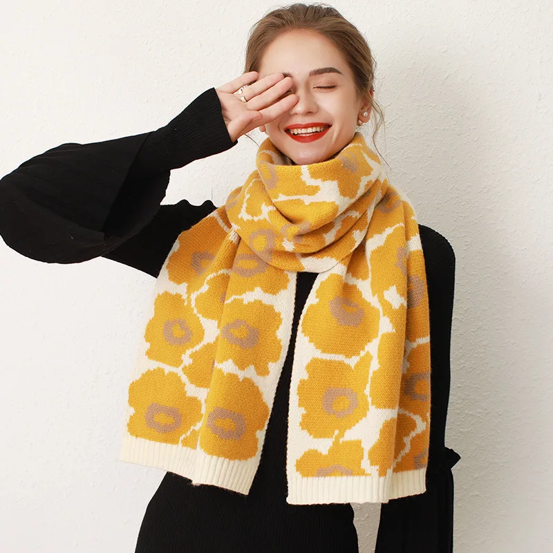 

Knitted Scarf Winter Double Sided With Thick Woolen Yarn Knitting Scarves With Warm Yellow Sunflower Long Muffler