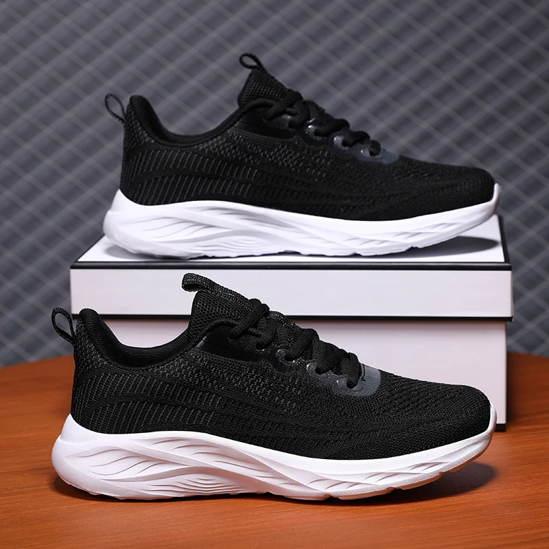 

2023 Spring Fashion New Ultralight Soft Sole Sports Shoes Women's Mesh Surface Outdoor Breathable Running Shoes Casual Shoes