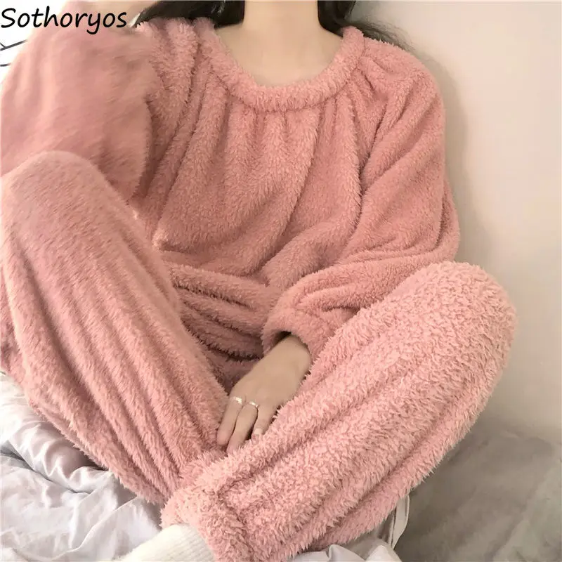 

Базовые однотонные бархатные пижамные комплекты из кораллового бархата, женские зимние свободные классические нежные современные термостойкие ветрозащитные стандартные удобные