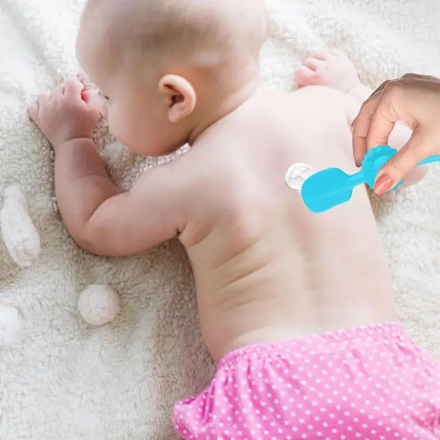 Hygienic and mess-free application of diaper cream