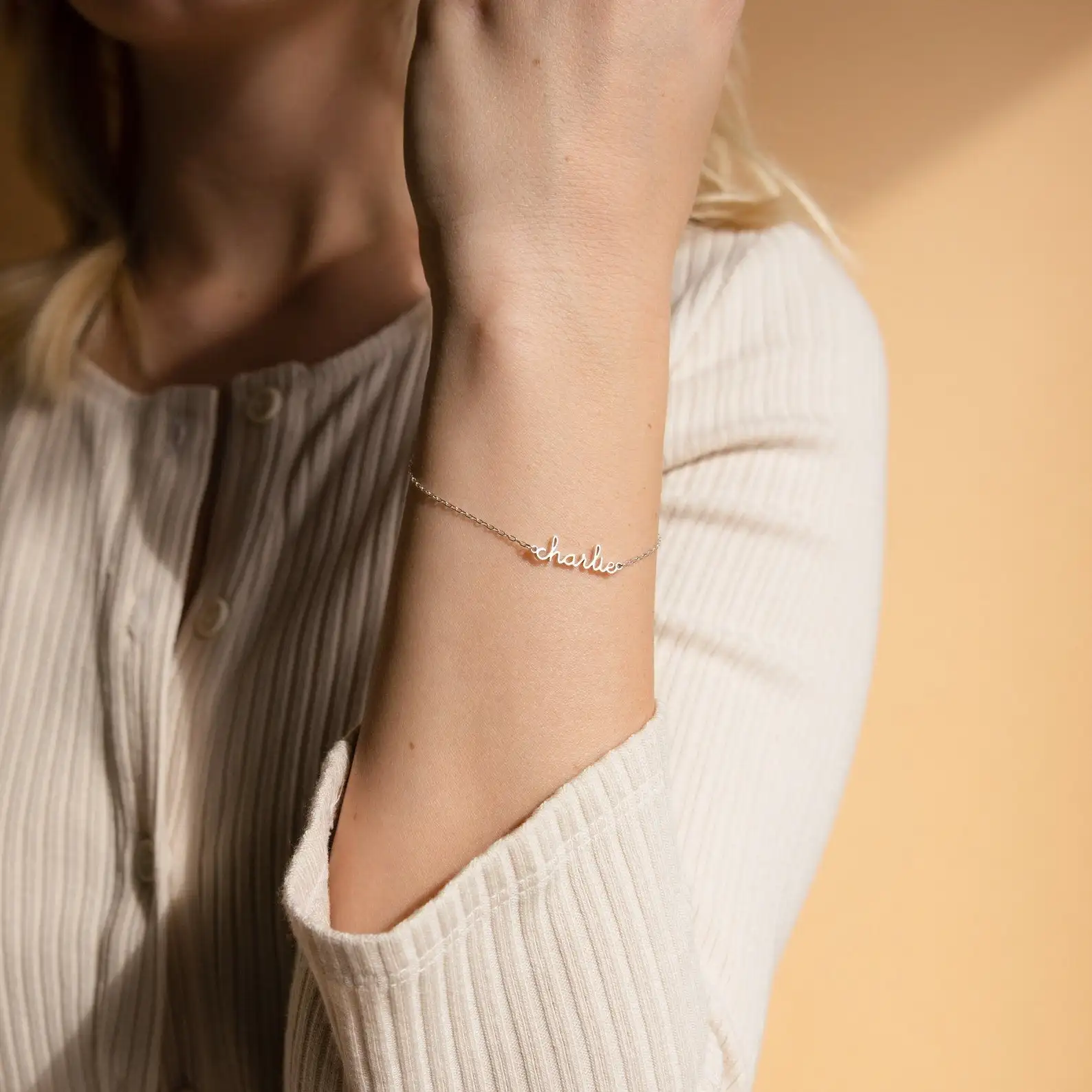 Personalized Dainty Tiny Name Bracelet Minimalist Custom Small Text Names Bracelet Gold Color Nameplated Jewelry Gift for Women
