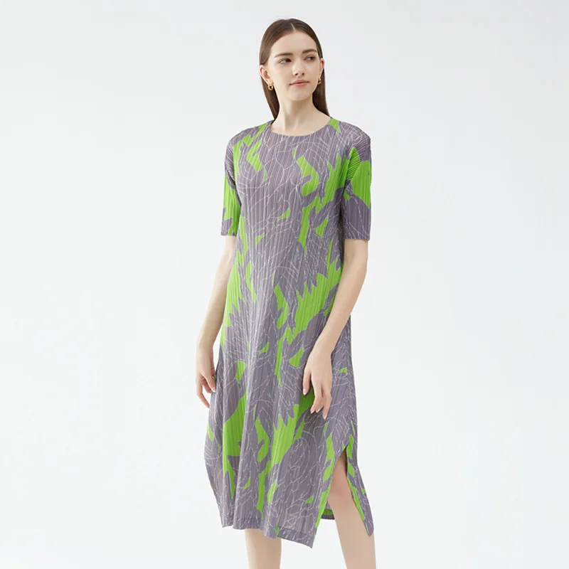 

2023 Summer New Geometric Printing And Dyeing Loose Casual Pleated Dress Style Split Elegant Dress
