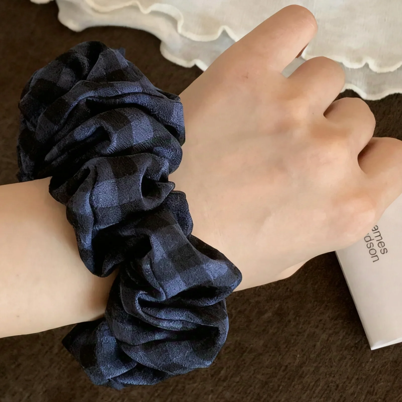 1PC Plaid Hair Scrunchie, Navy Blue Elastic Hair Tie, Vintage - Style Soft Hair Accessory For Women,Daily & Party Use
