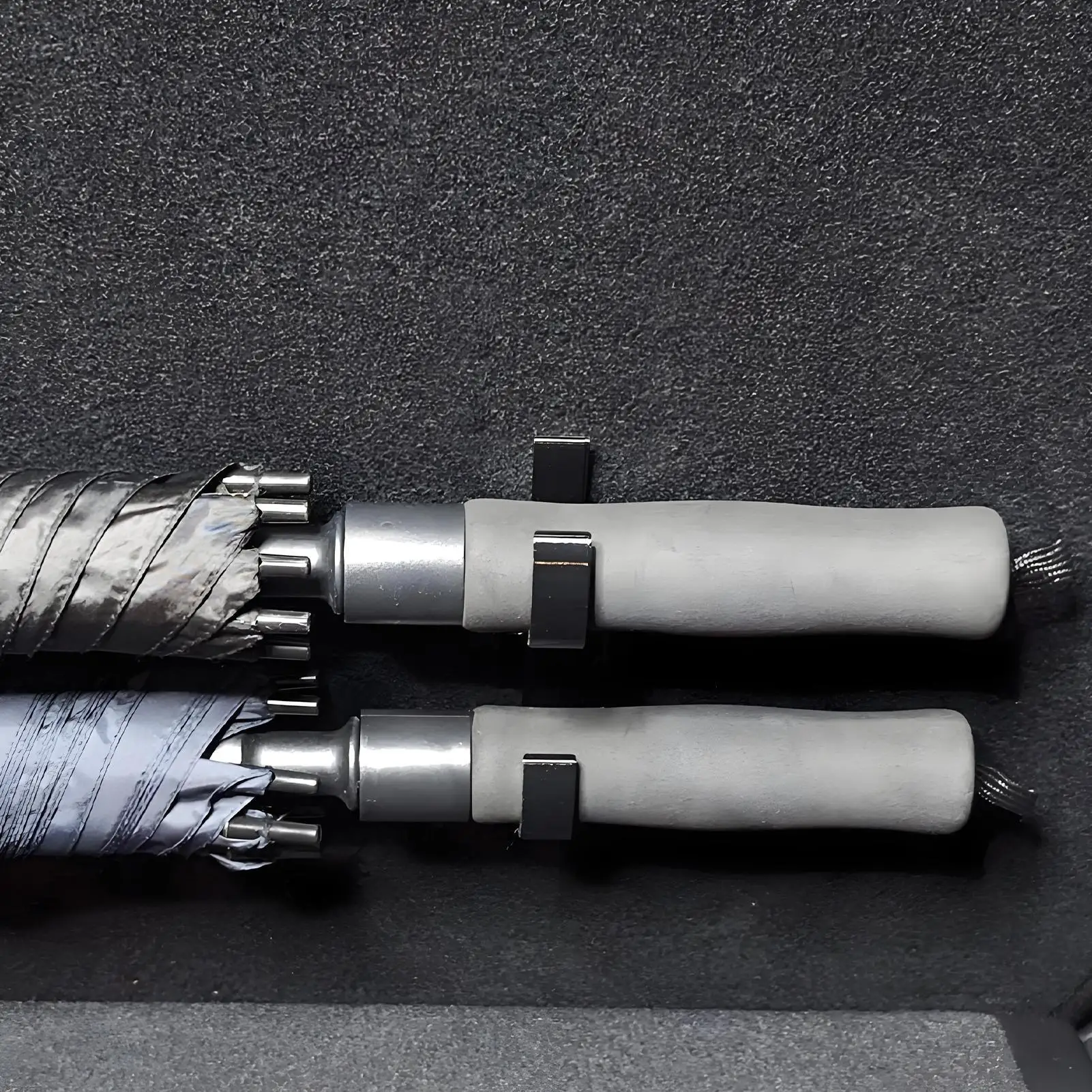 2pcs Car Trunk Umbrella Holder, Umbrella Holder For Stroller, Car Seat-Back Hook, Waterproof Trunk Organizer Storage Hanger Clip