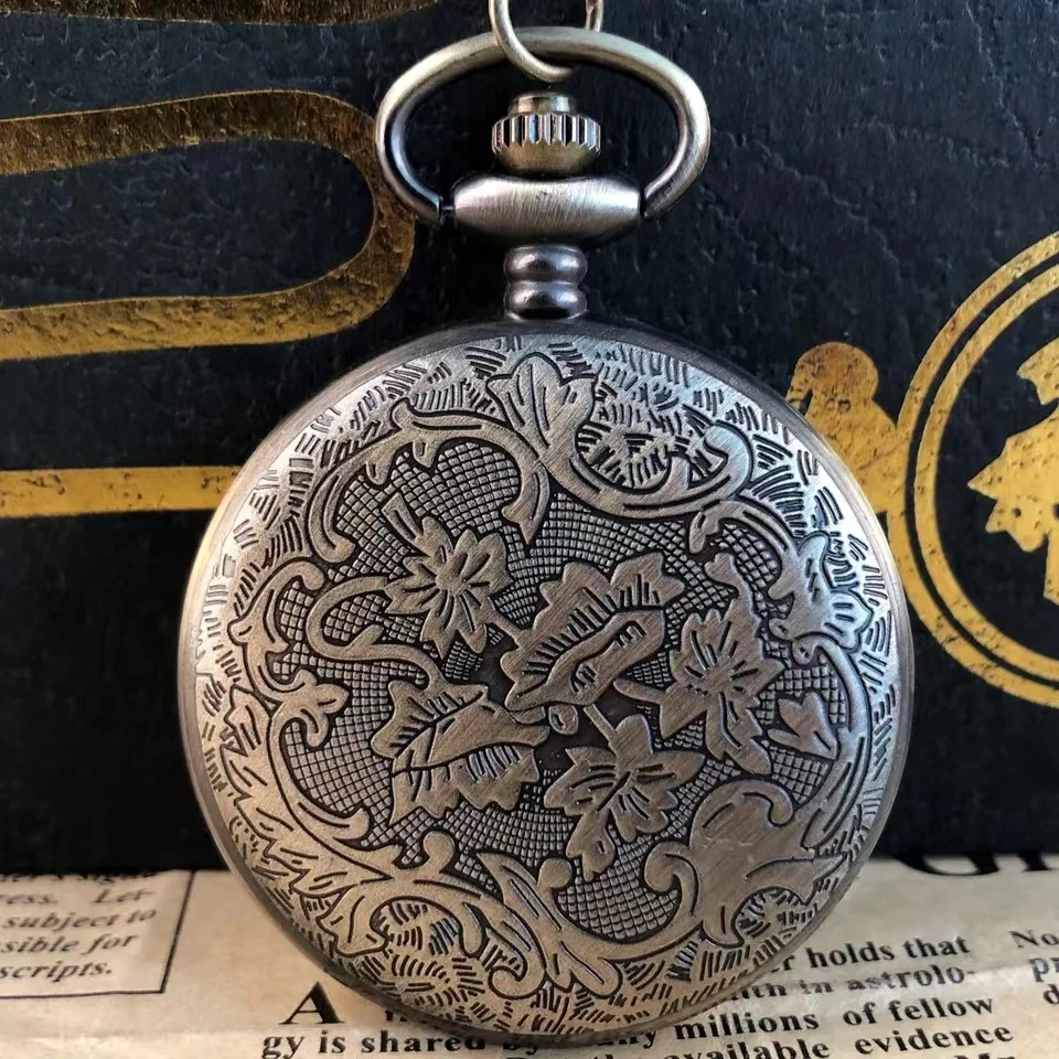 Olive Leaf Pattern Carved Quartz Pocket Watch Vintage Bronze Fob Chain Roman Numerals Face Round Dial Necklace Lucky Timepiece
