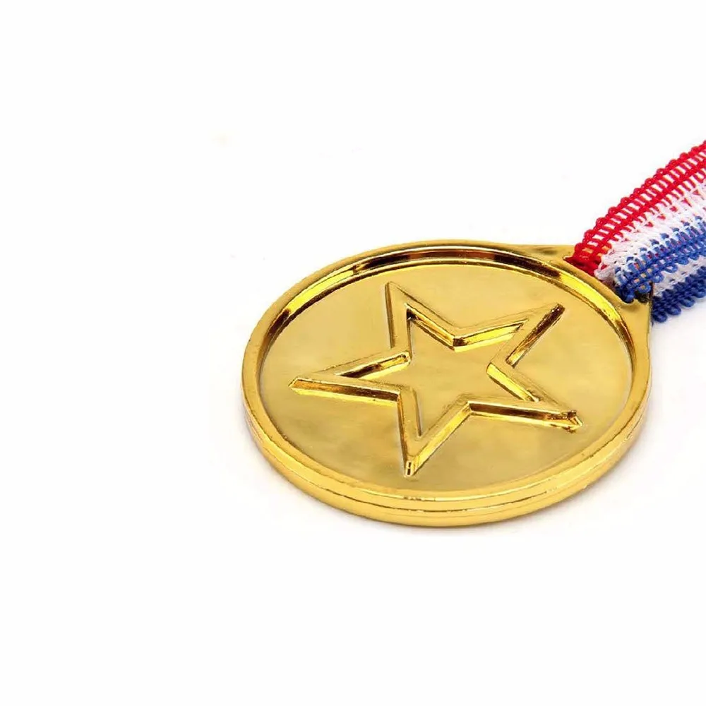 100 piezas para niños medallas de plástico ganador medallas de oro ganador  medallas de premios por estilo, fiesta 4713663689975
