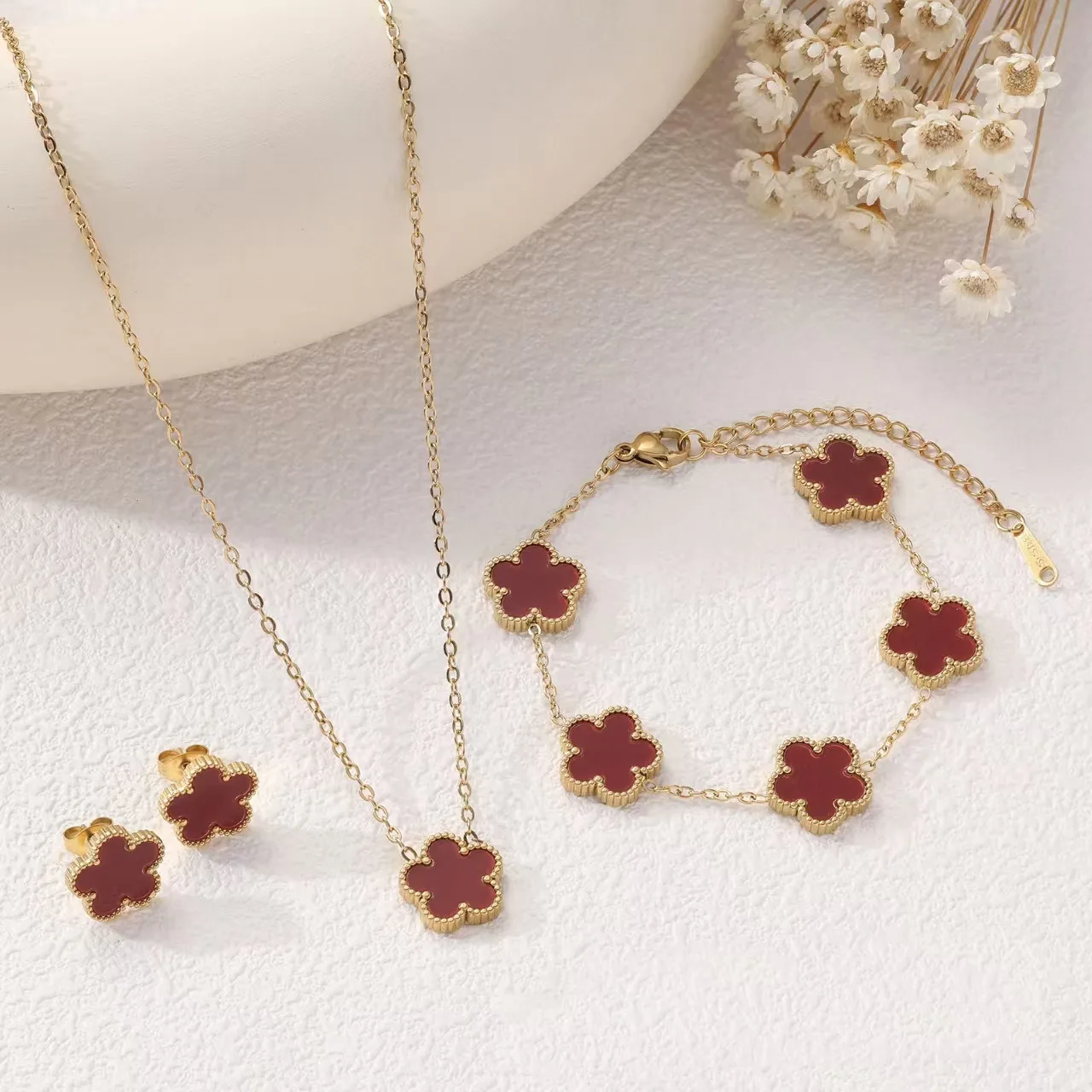 Shop Our Lateefah OEM Four Leaf Clover Necklaces in 14K Gold