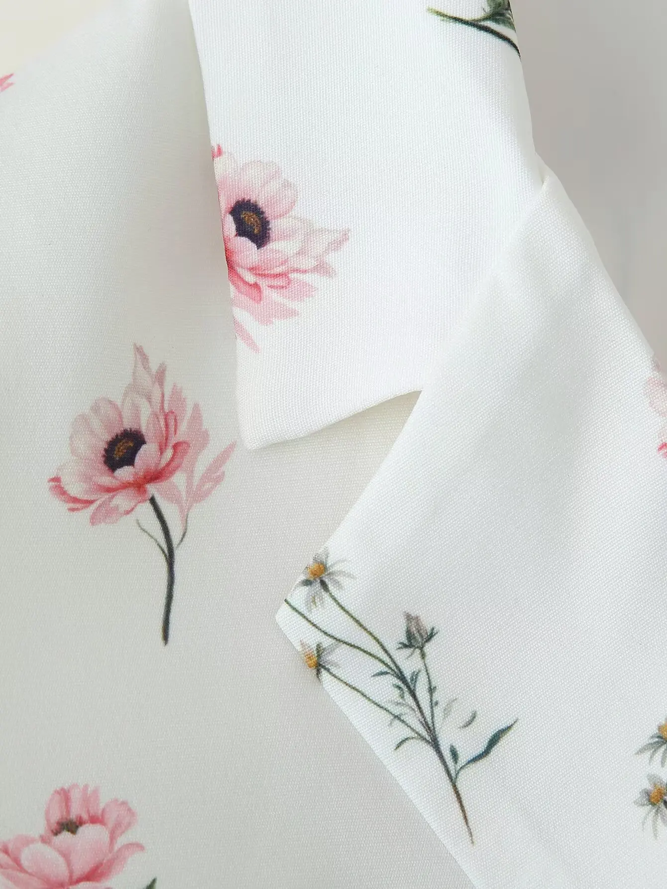 2025 Spring Autumn Lacing Up Bow Sashes Beige Floral Print Blazer Boyfriend Vintage Women Front Pockets Loose Suit Fashion Coat