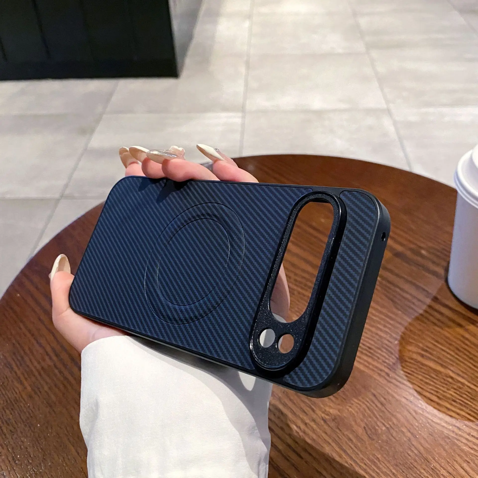 Magnetic Carbon Fiber Aramid-Style Phone Back Cover