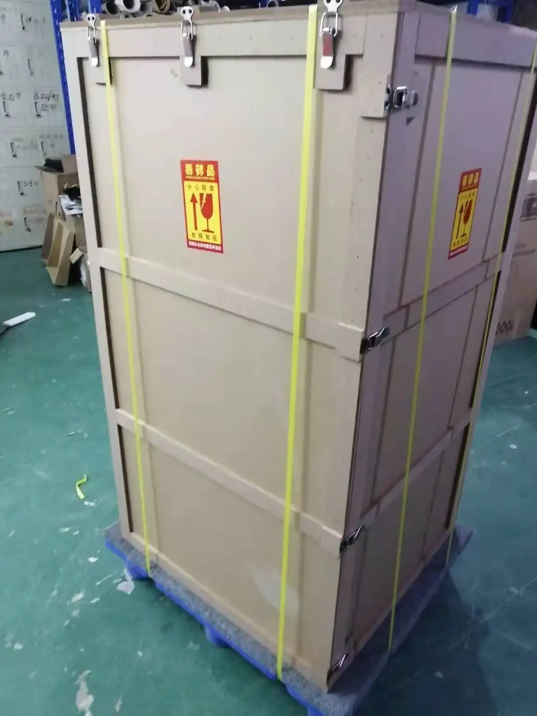 High quality watch winder safe box electronic fingerprint lock custom interior jewelry safe box