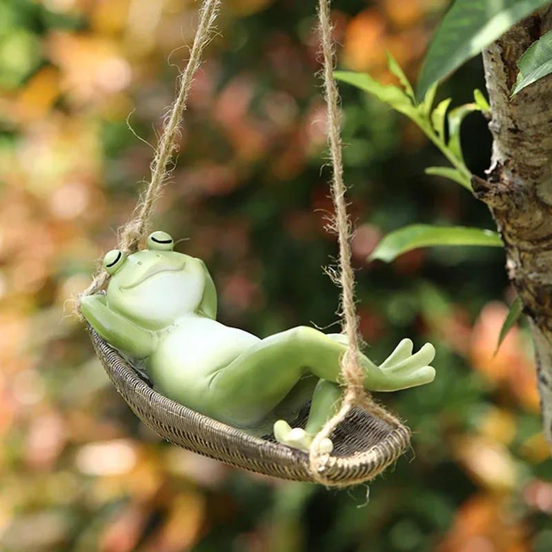 

Resin Swing Frog Hanging Figurines for Interior Modern Minimalist Outdoor Garden Ornaments Porch Courtyard Decortion