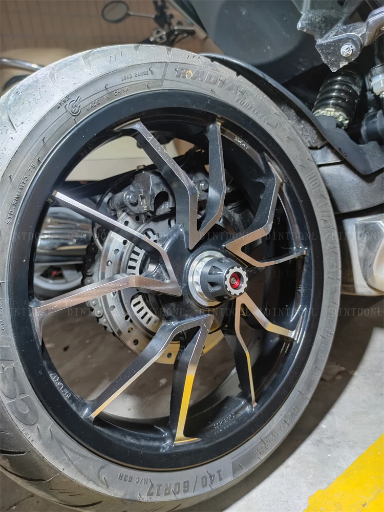 MV Agusta Dragster RC SCS, 2022 Motorcycles - Photos, Video, Specs, Reviews