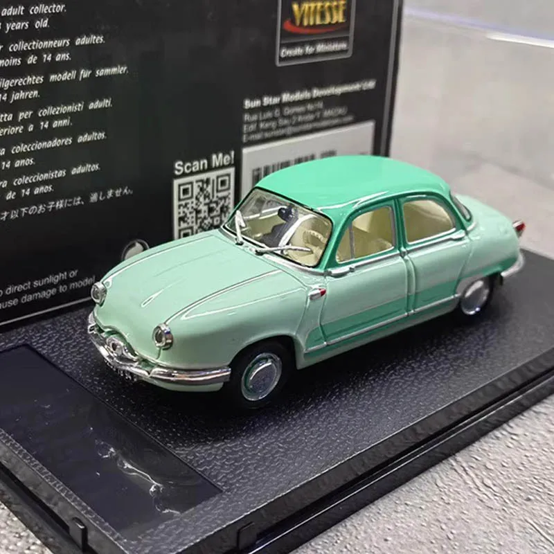 1/43 VITESSE PANHARD Dyna Z12  Grand Standing 1957 (défaut) (FJ) EUR
