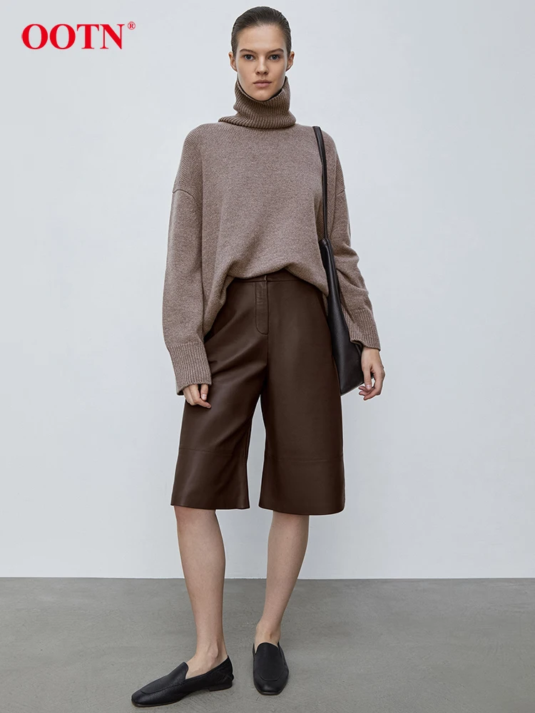 

OOTN Elegant Brown PU High Waist Shorts Autumn Street Chic Zipper Short Pants Female Solid Office Button Shorts Women 2023 New