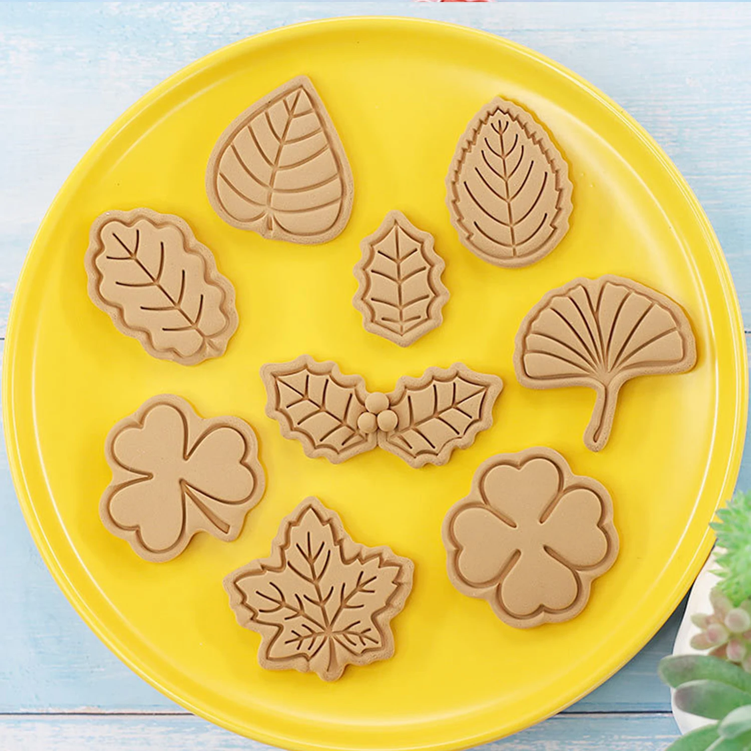 Cookie Cutters Leaf Cookies Cutters 8Pcs Plastic Cartoon Pressable Biscuit Mold Confectionery Cookie Stamp Cutter Baking Pastry Bakeware Tools cookie cutters