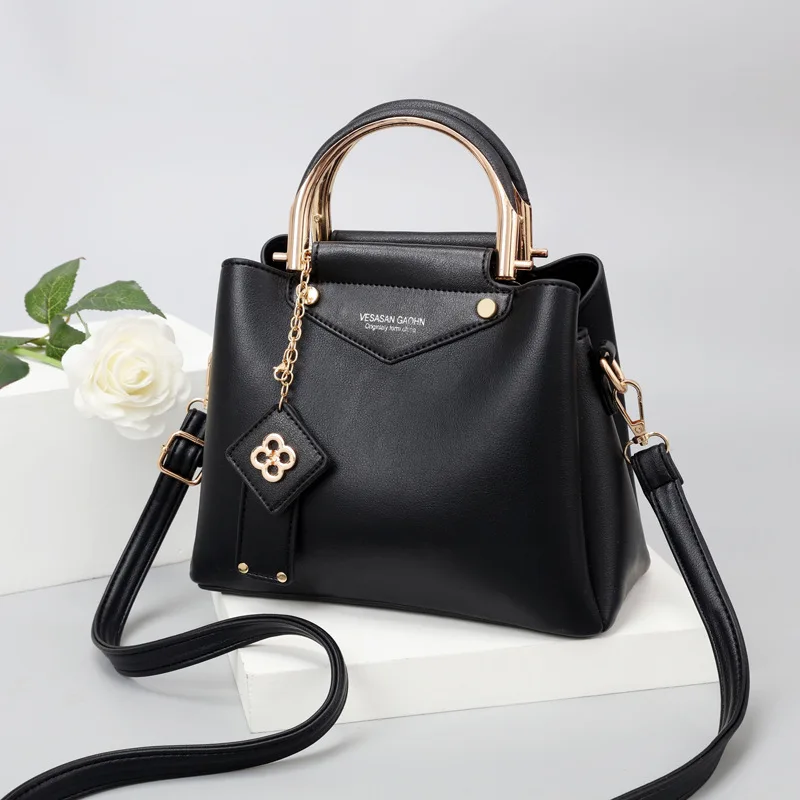 Fashion and Simple PU Soft Leather Lady Bag In Autumn and Winter of 2022, Iron Handle Handbag, Shoulder Bag