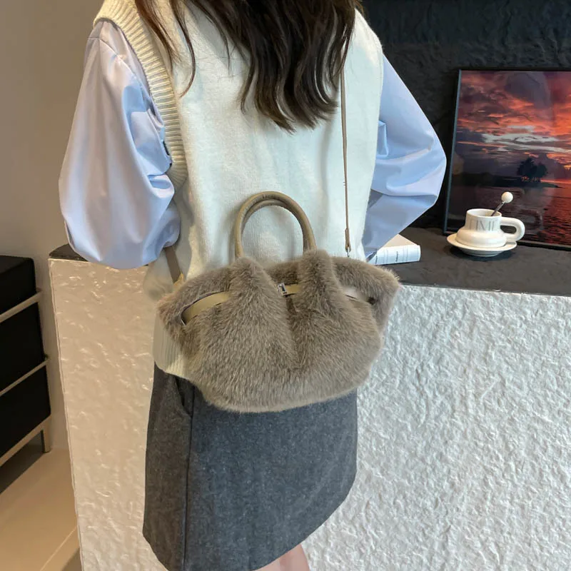 Chic Plush Women's Tote Bag, Imitation Mink Fur Women Handbag, Vegetable Basket Bag, Pleated Bag, Stylish Shoulder Crossbody Bag