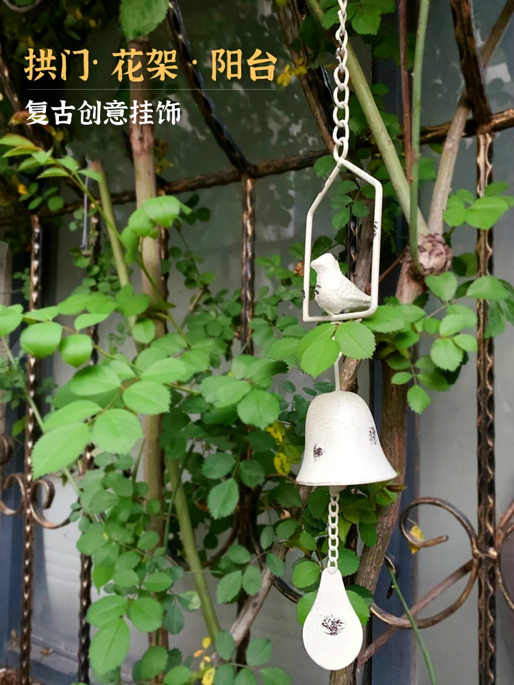Créatif Rouge Oiseau Design En Fer Carillon Éolien Avec Triangulaire Design  Pour Jardin Décoration, Mode en ligne