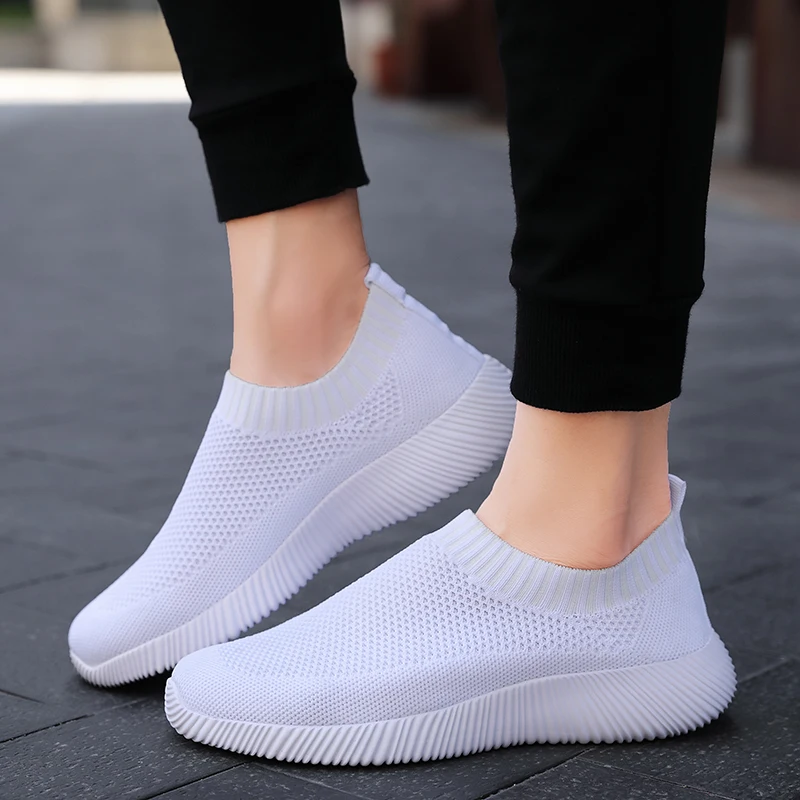 Moipheng Spring Women Sneakers Shoes Flats Sock Sneakers Women Summer Slip on Flats Shoes Plus Size Walking Loafers