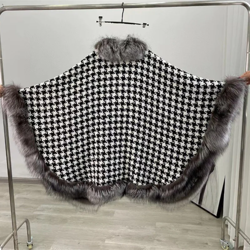 Рисунок 2 - 2022 женское меховое пальто пончо