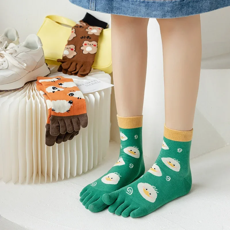 Nieuwe Vijf-Vinger Dames Ademende Zweet Absorberende Mid-Buis Split Tenen Sokken Leuke Cartoon Student Meisje sokken