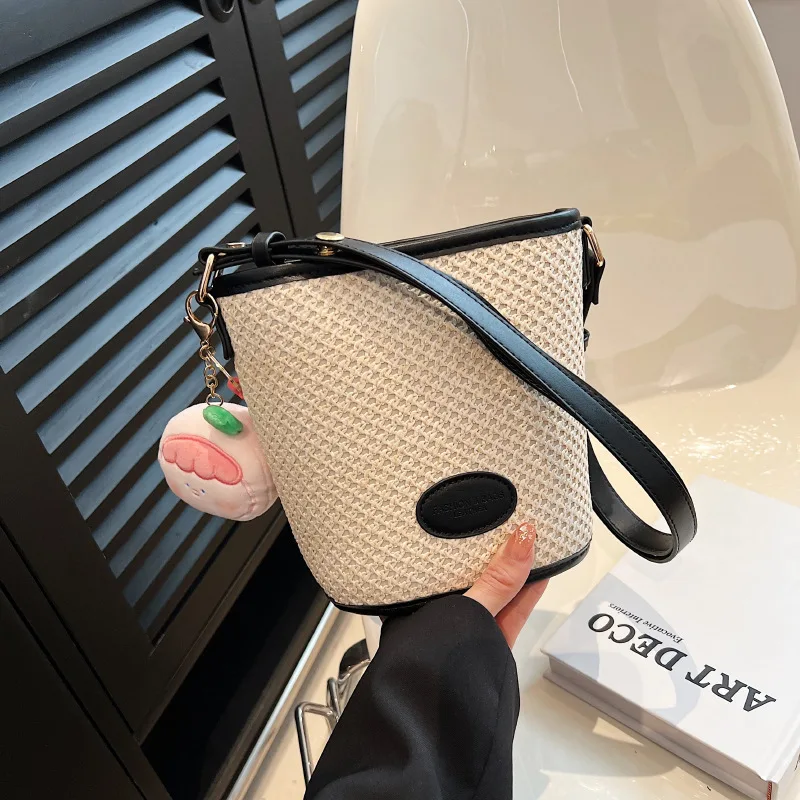 Bucket Bag Straw Woven Handbag Women Aesthetic Summer Fashion Contrast Color Trend Design Crossbody Bag Leisure Travel All-match
