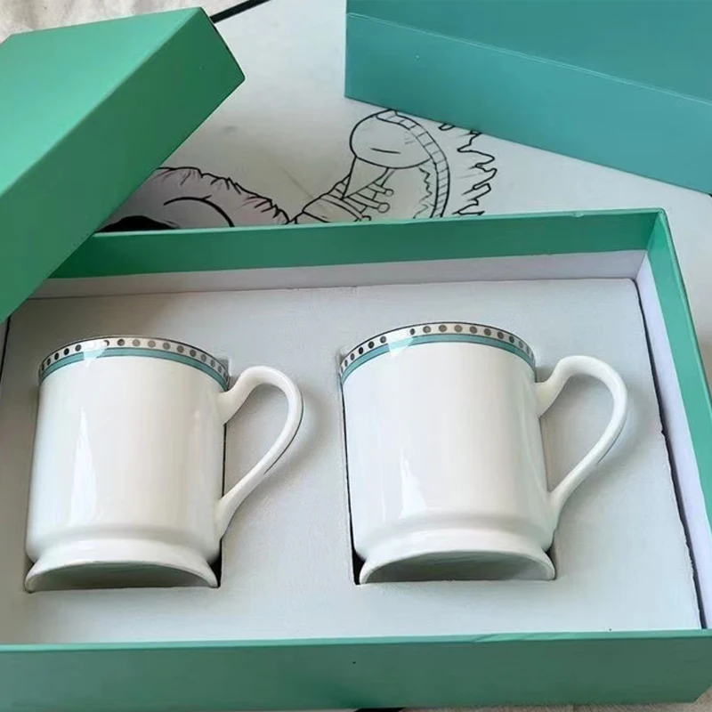 

2Pcs/set Valentine's Day Gift Christmas Gift Coffee Mug Ceramic Couple Mug Bone China Water Cup Ceramic Mug Wedding Gift mugs