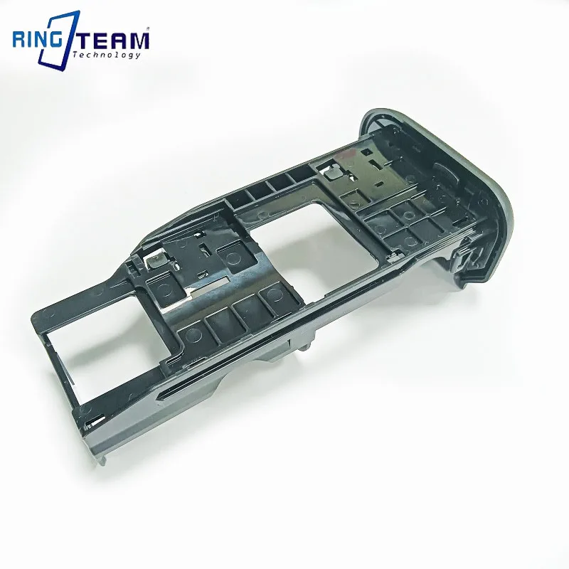 Canon EOS R6 Mark II 用バッテリーに関するすべて：BG-EOS R5/R6