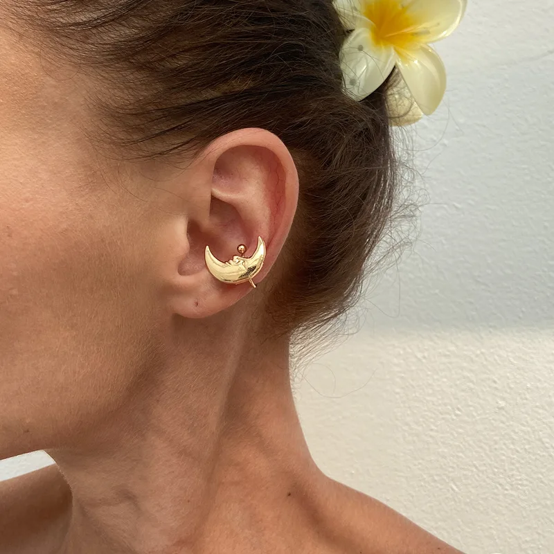 LATS Starfish Shell Flower Clip Earrings