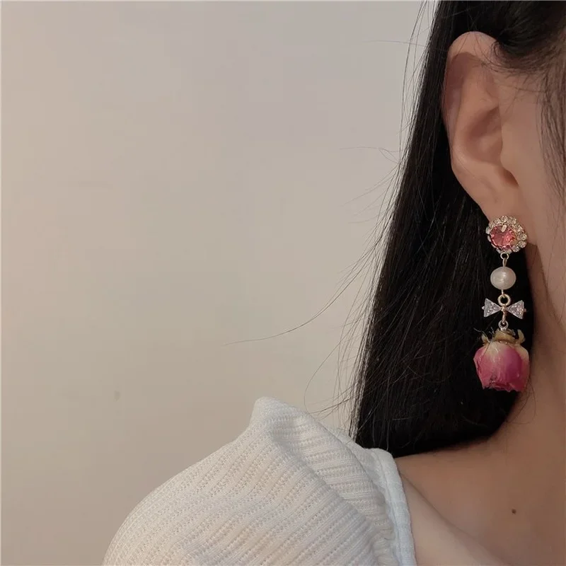 Fashion Jewelry Design Vintage Immortal Flower Real Flower Glue Fresh and Sweet Freshwater Pearl Stud Earrings for Women