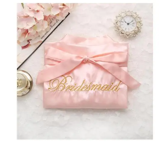 damigella d'onore rosa